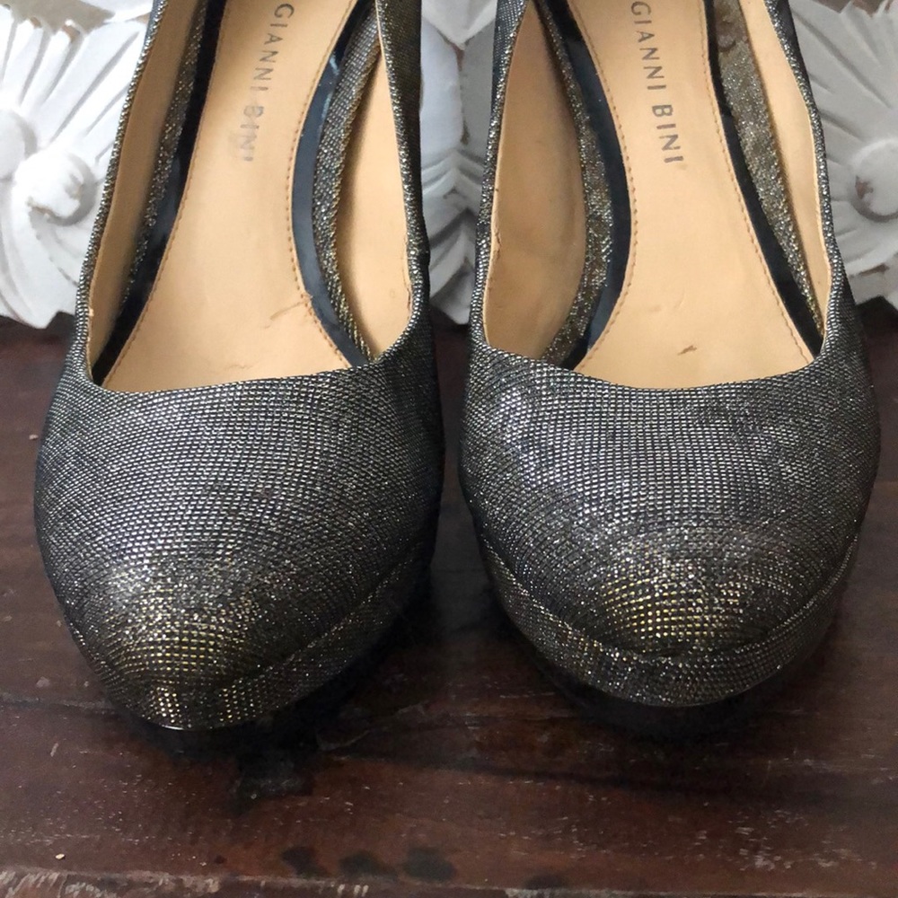 Metallic Pumps - Picture 5 of 5